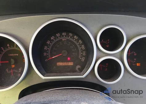 2012 Toyota Tundra Grade 5.7L V8 z USA, uszkodzony, nr VIN 5TFRY5F11CX126988